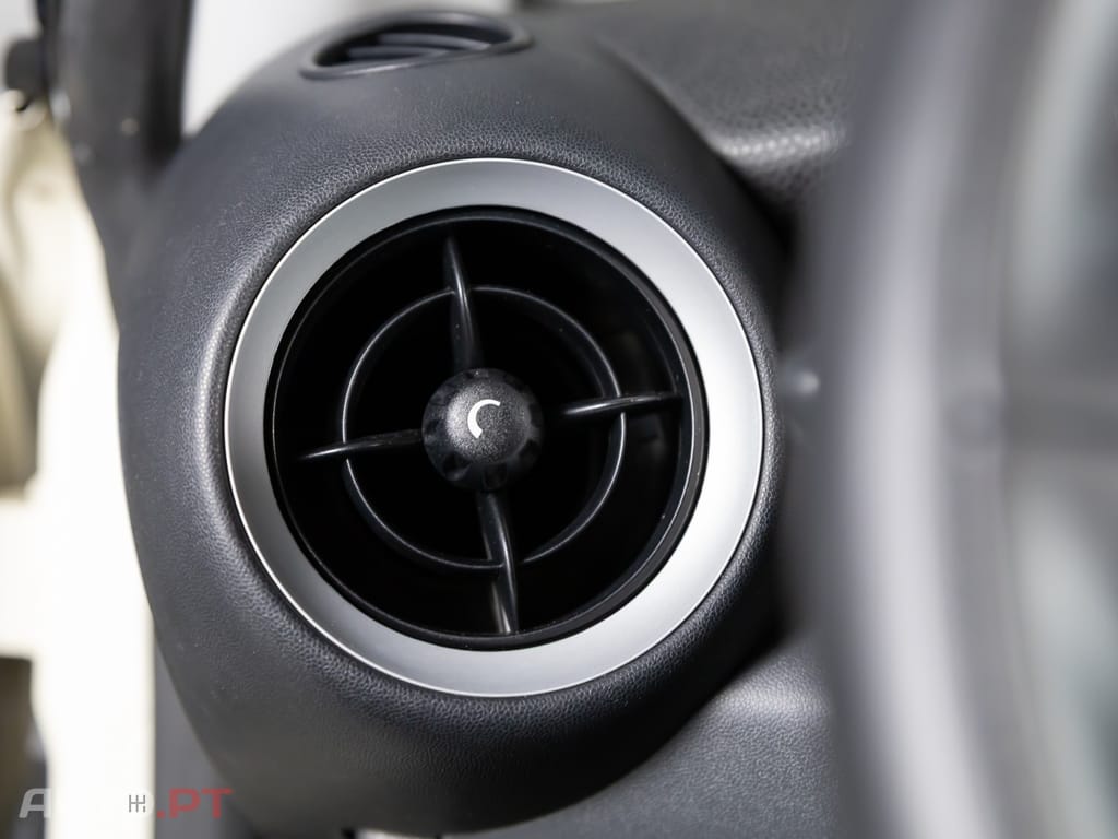 MINI Cooper One D