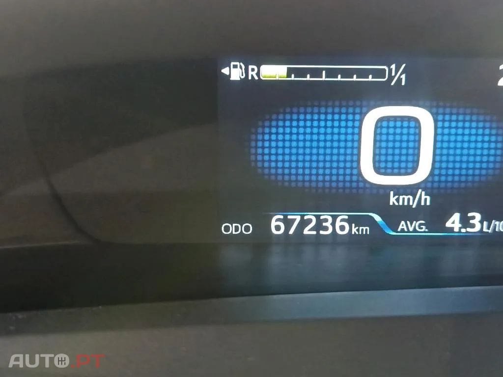 Toyota Prius 1.8 Plug-In Luxury