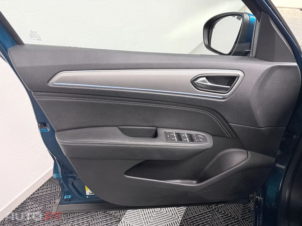 Renault Arkana 1.6 E-Tech Intens