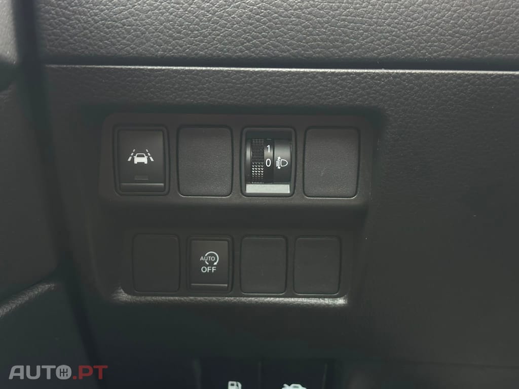 Nissan Qashqai 1.5 dCi N-Connecta J18