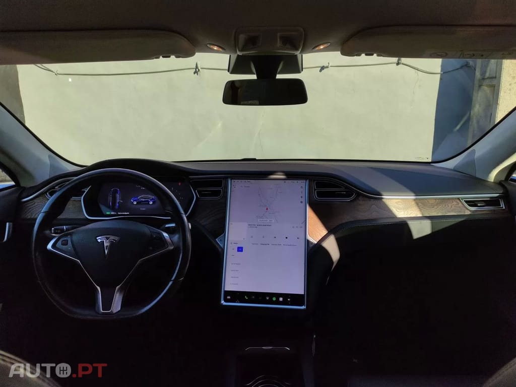 Tesla Model S 75D