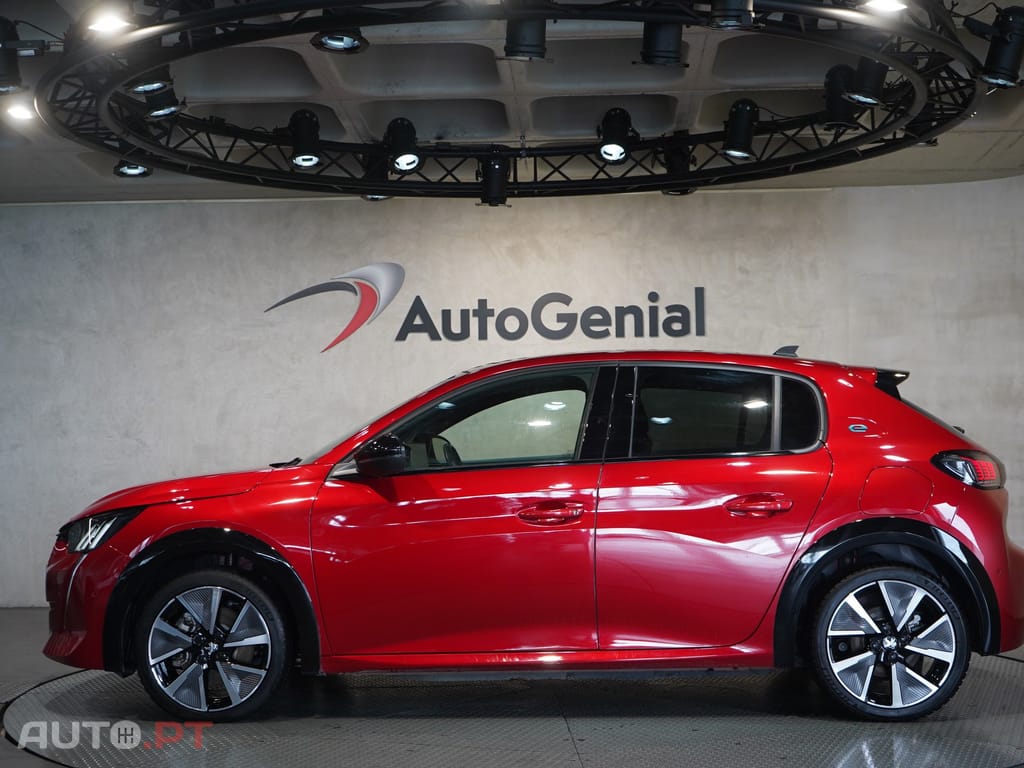 Peugeot E-208 50 kWh GT