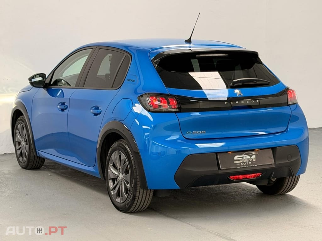 Peugeot E-208 50 kWh Active Pack