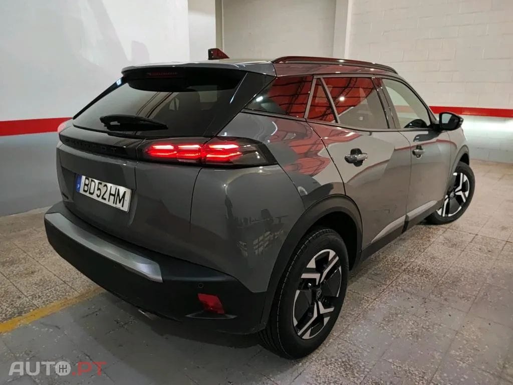 Peugeot 2008 1.5 BlueHDi Allure EAT8