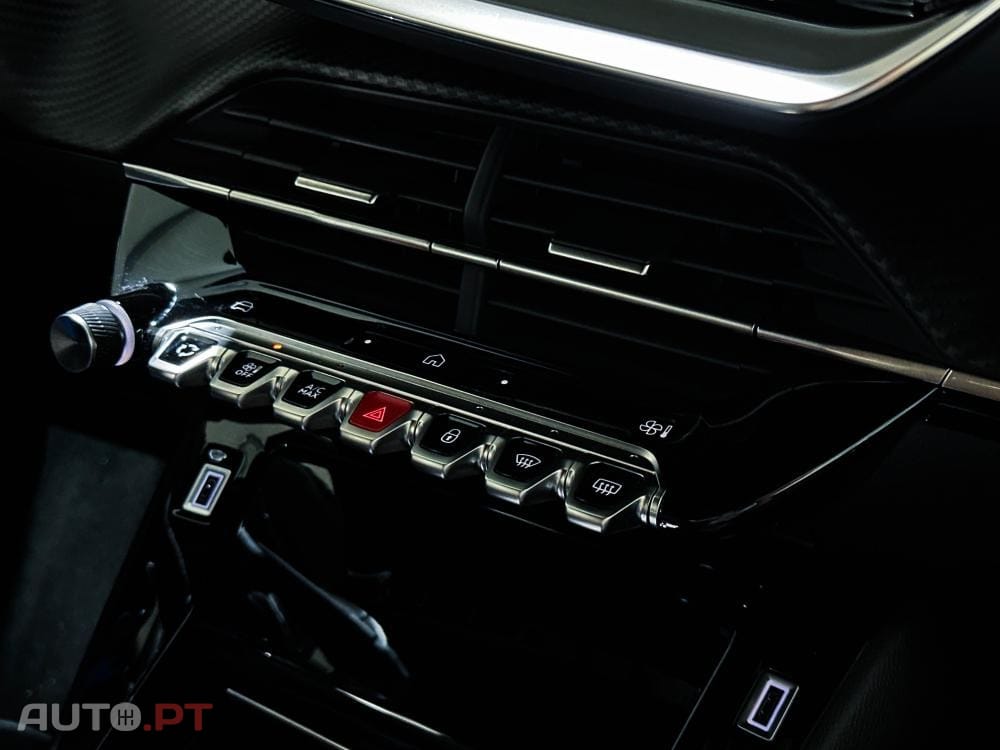 Peugeot 2008 1.2 PureTech Allure EAT8