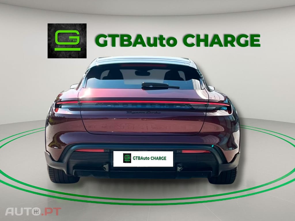 Porsche Taycan Turbo  BOSE I.V.A DEDUTIVEL