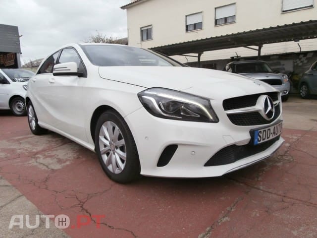 Mercedes-Benz A 180 d 7G-DCT Style