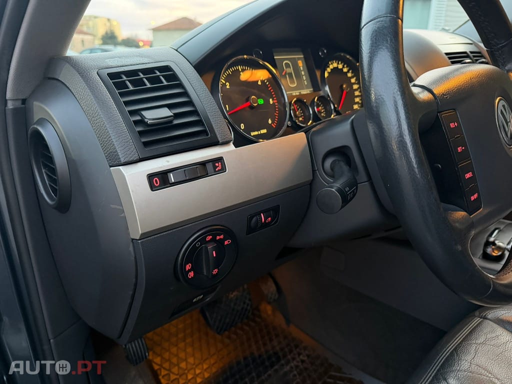 Volkswagen Touareg 3.0 TDi V6 Tiptronic