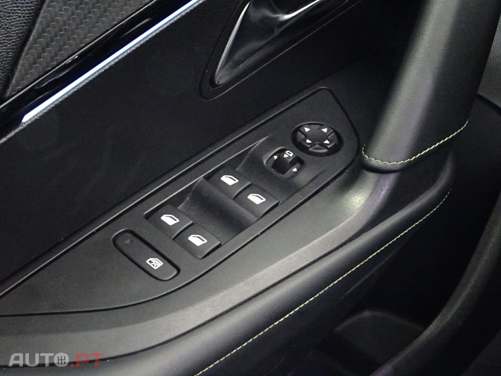 Peugeot 2008 1.2 PureTech GT