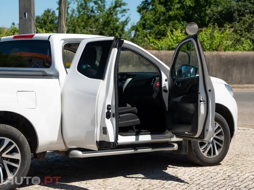 Nissan Navara 2.3 dCi CD 4WD N-Connecta