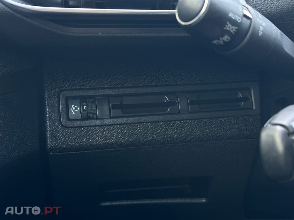 Peugeot 3008 1.5 BlueHDi Allure