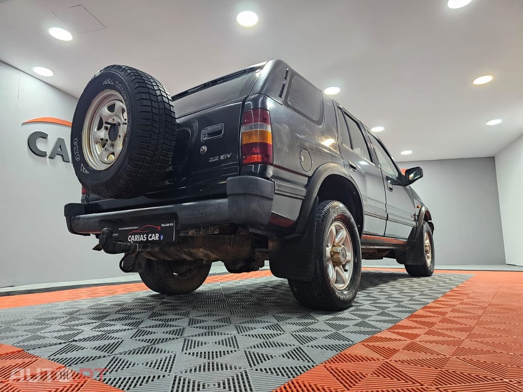 Opel Frontera 2.2L 16V