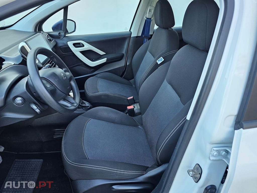 Peugeot 208 1.2 PureTech Access