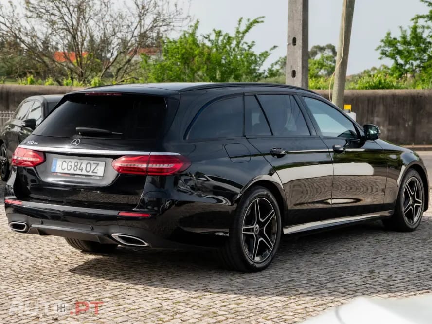 Mercedes-Benz E 300 de 4Matic 9G-TRONIC AMG Line