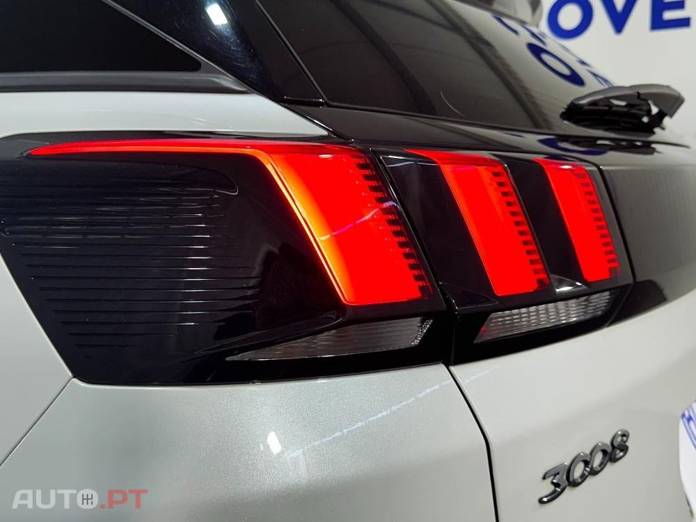 Peugeot 3008 1.6 BlueHDi Crossway EAT6