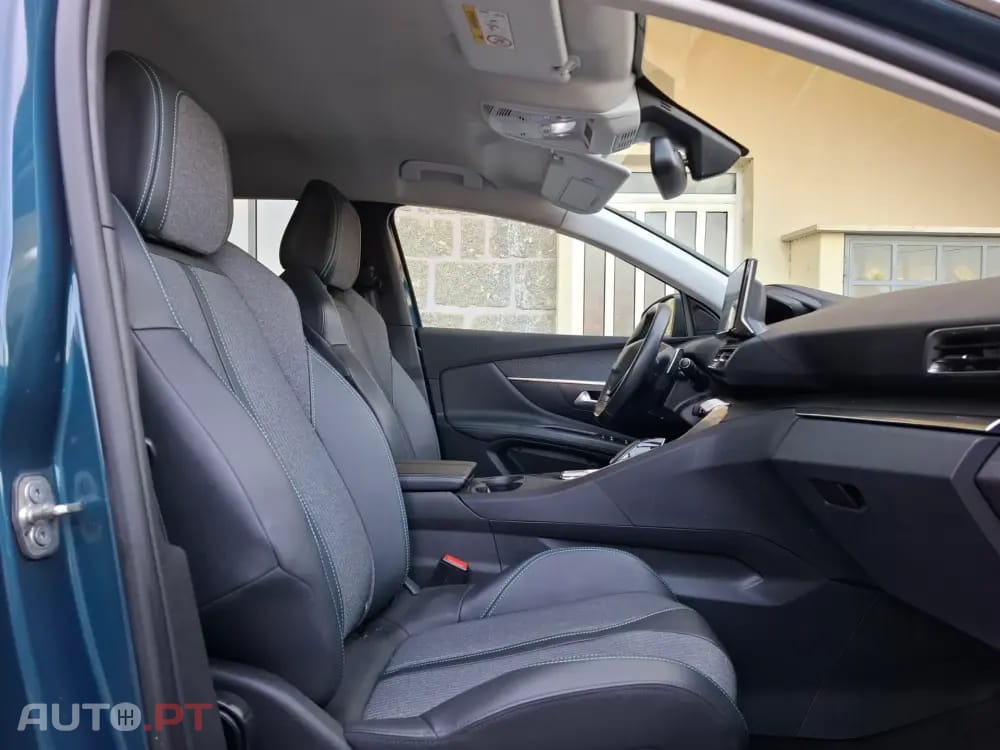 Peugeot 3008 1.5 BlueHDi Allure EAT8