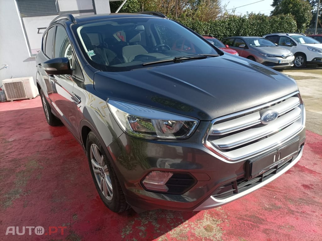 Ford Kuga 1.5 TDCi EcoBlue Titanium