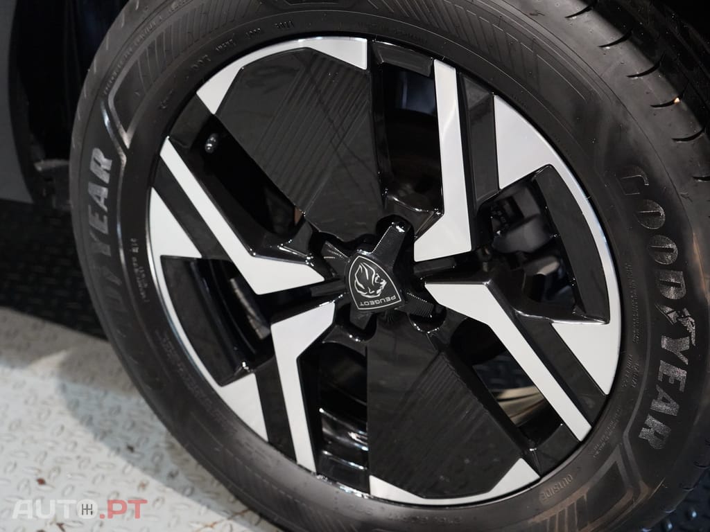 Peugeot 2008 1.2 PureTech Allure