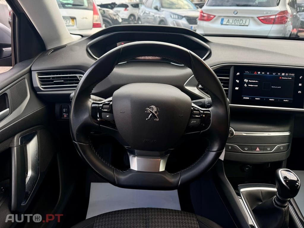 Peugeot 308 1.5 BlueHDi Style