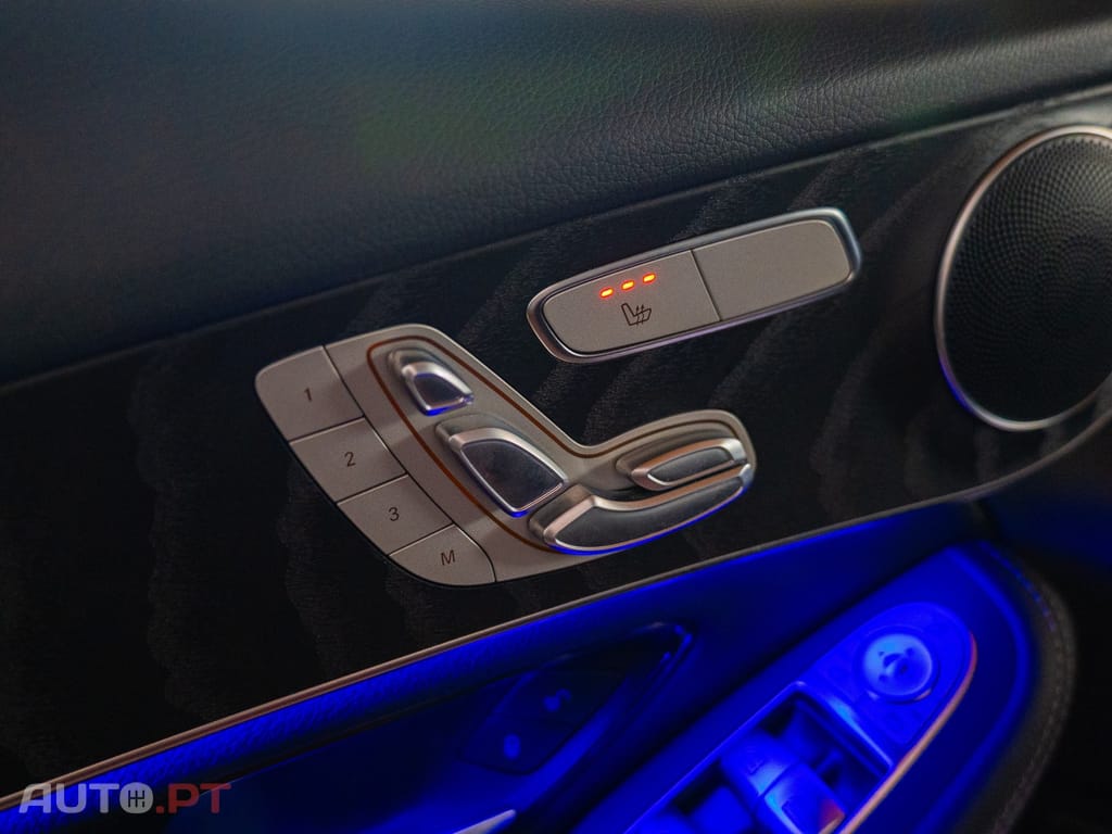 Mercedes-Benz GLC 300 4MATIC AMG LINE