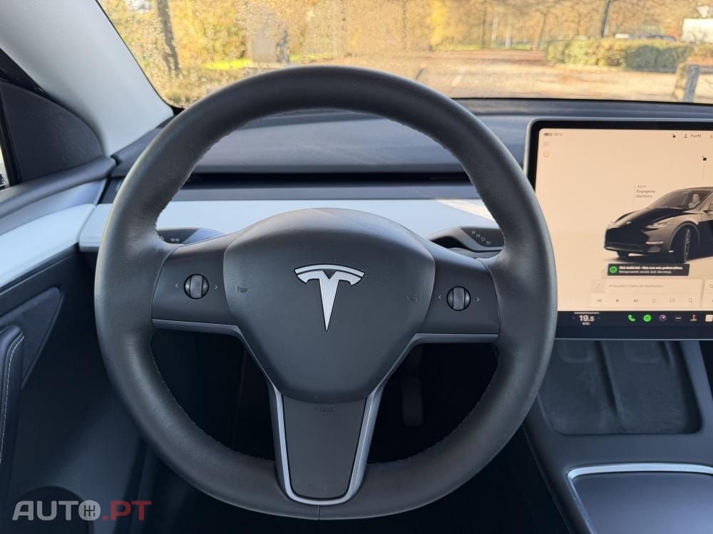 Tesla Model Y Long Range Dual Motor AWD