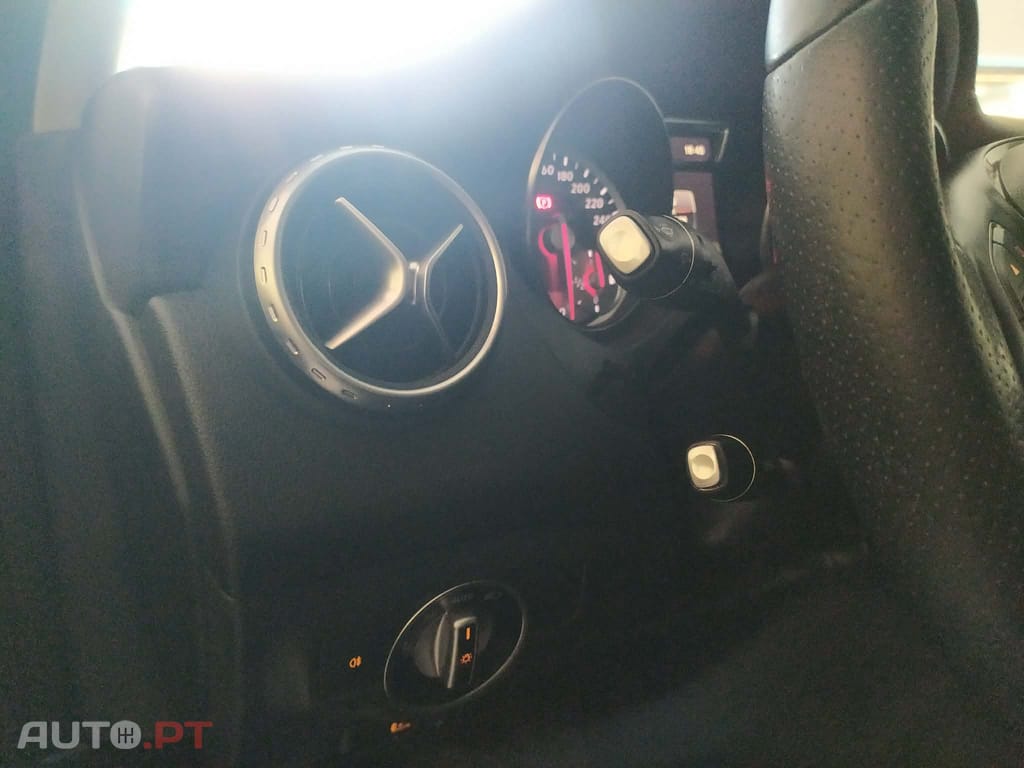 Mercedes-Benz GLA 180 CDI URBAN SPORT