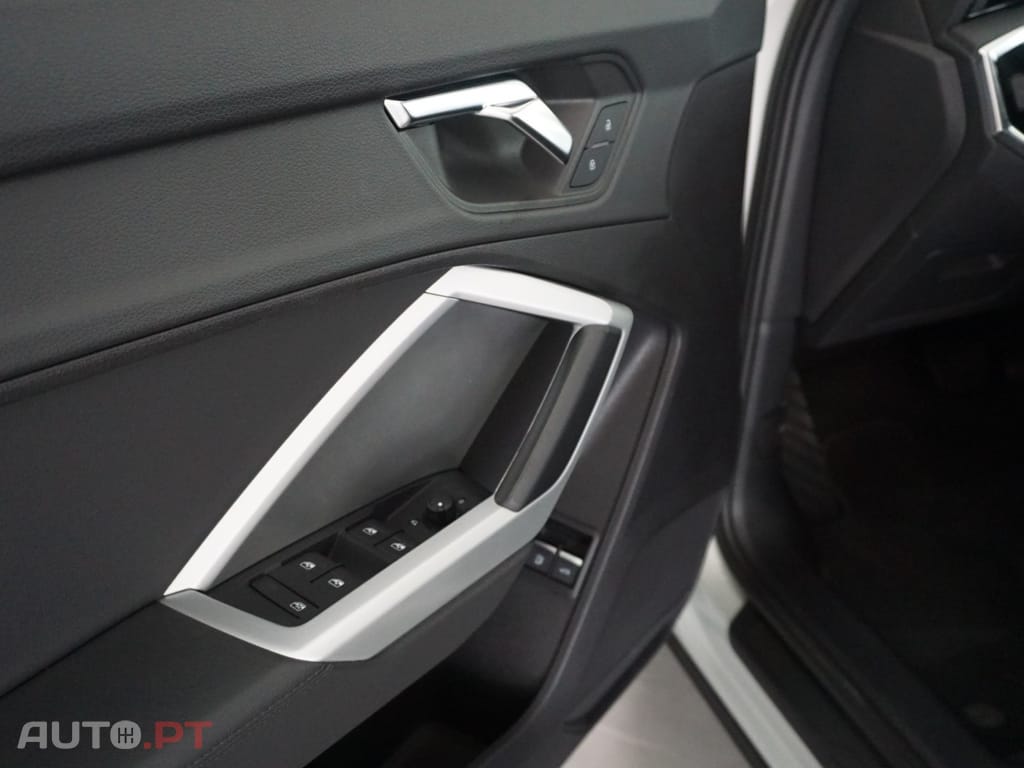 Audi Q3 45 TFSIe S tronic