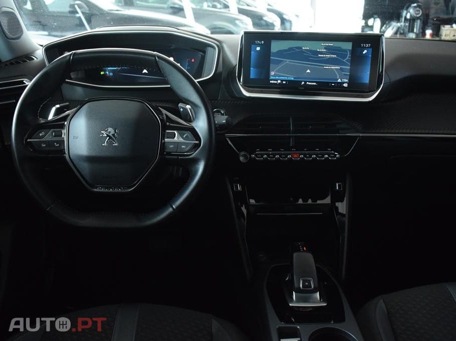 Peugeot 2008 1.5 BlueHDi Allure EAT8