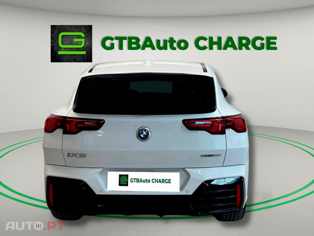 BMW iX2 I.V.A DEDUTIVEL eDrive20 M Sport