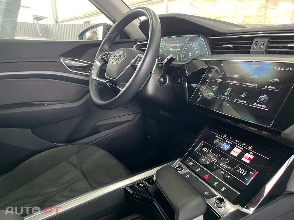 Audi Q8 E-Tron 55 quattro S line