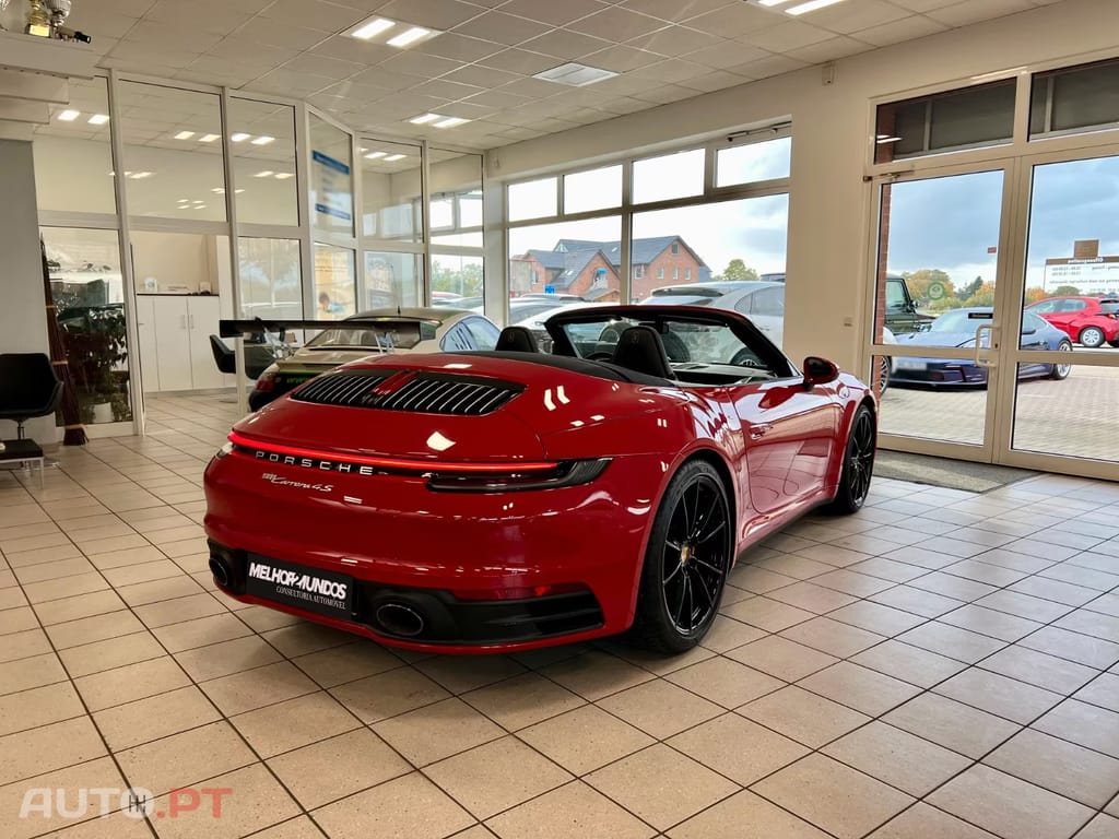 Porsche 911 Carrera 4 S