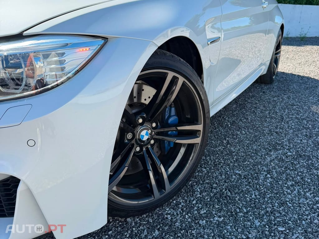 BMW M4 Auto