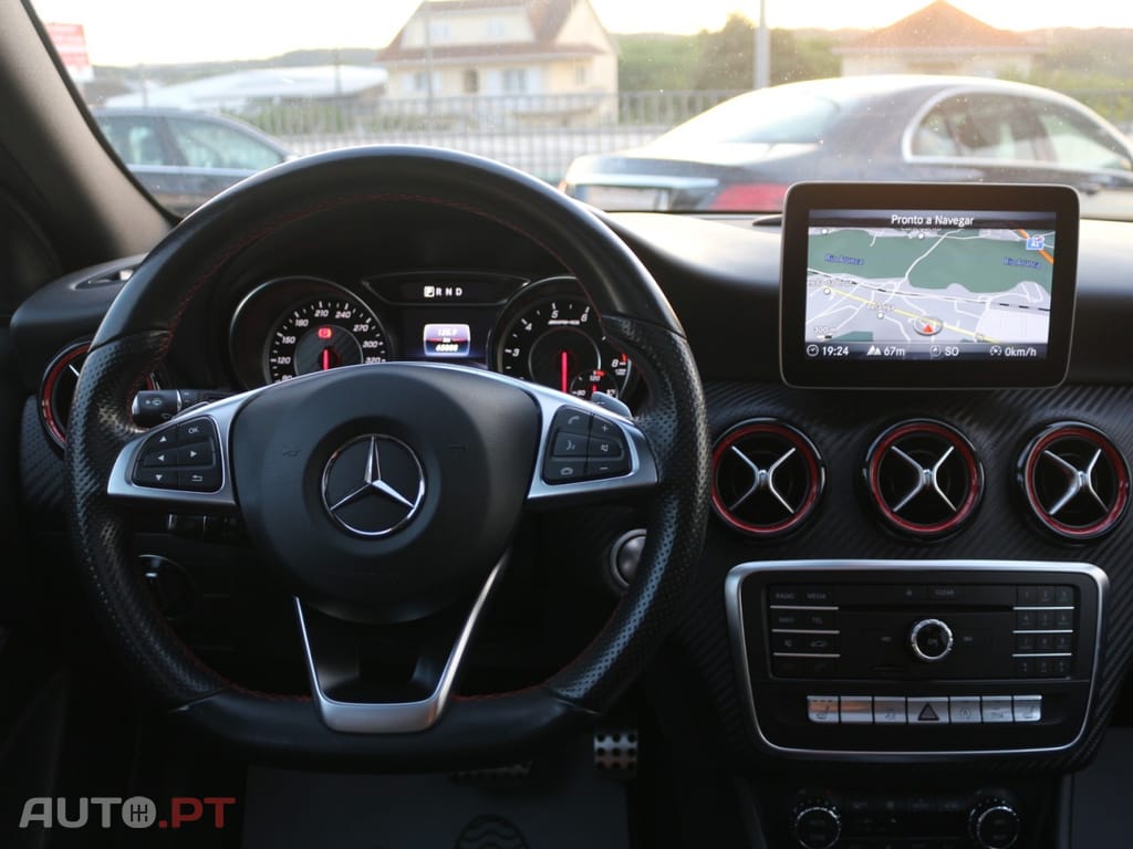 Mercedes-Benz A 45 AMG 4-Matic