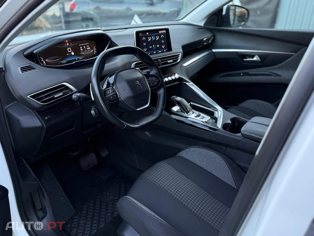 Peugeot 3008 1.5 BlueHDi Active Pack EAT8