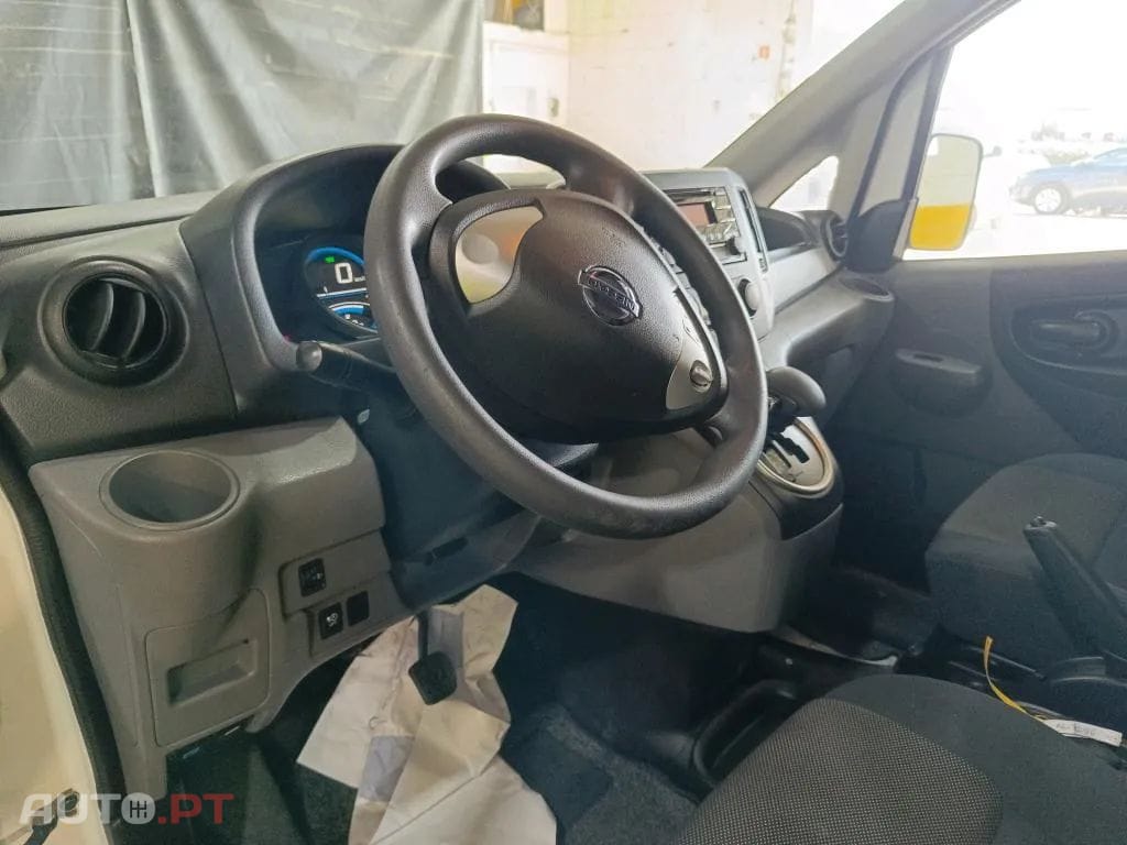Nissan NV200 4p Professional