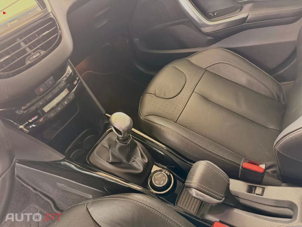 Peugeot 2008 PureTech 130 Allure