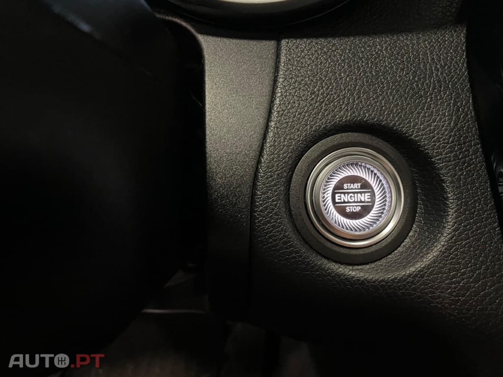 Mercedes-Benz C 300 e Avantgarde