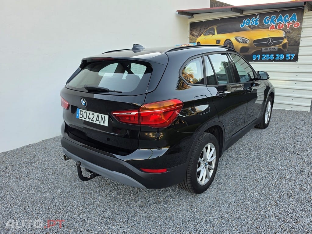 BMW X1 16 d sDrive Advantage — fotografia 4