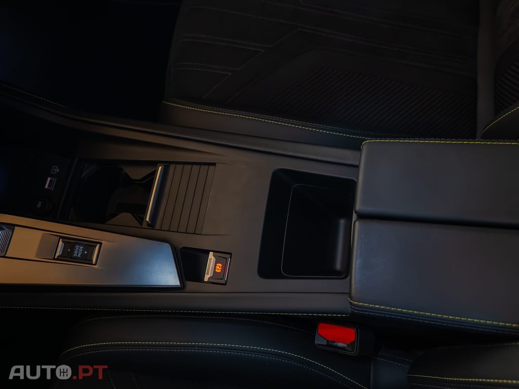 Peugeot 308 PureTech 130 EAT8 GT