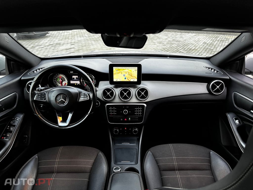 Mercedes-Benz CLA 180 d 7G-DCT Urban