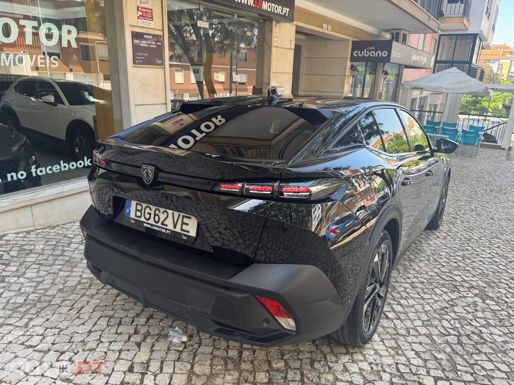 Peugeot 408 1.2 PureTech Allure Pack EAT8