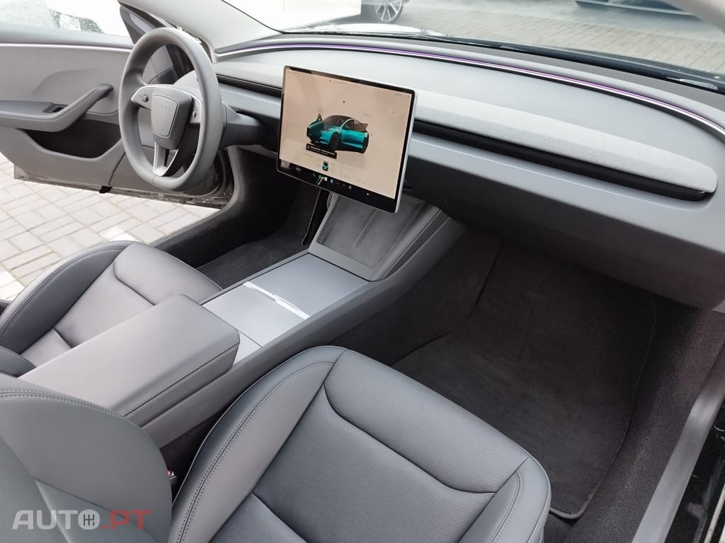 Tesla Model 3 Tração Traseira