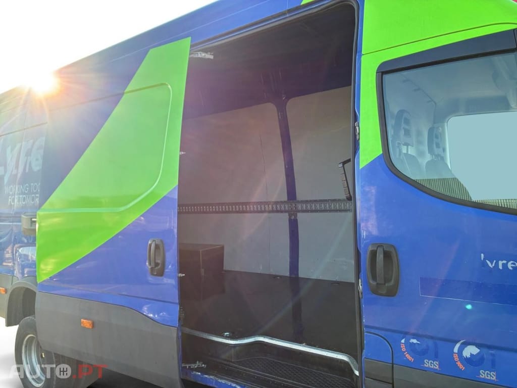 Iveco Daily 3.0 L5H3 65C18B20