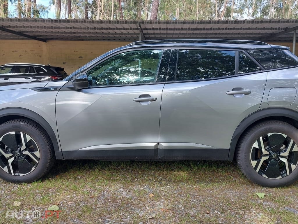 Peugeot E-2008 54 kWh GT