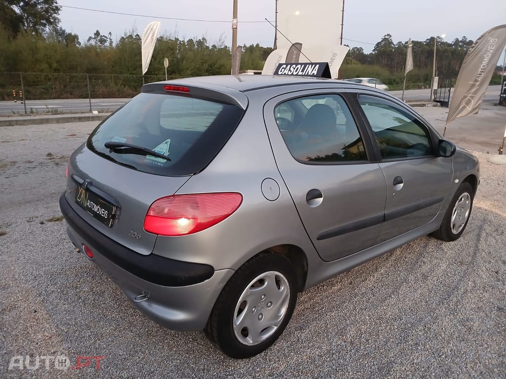 Peugeot 206 1.1 Apenas 80.000Kms!