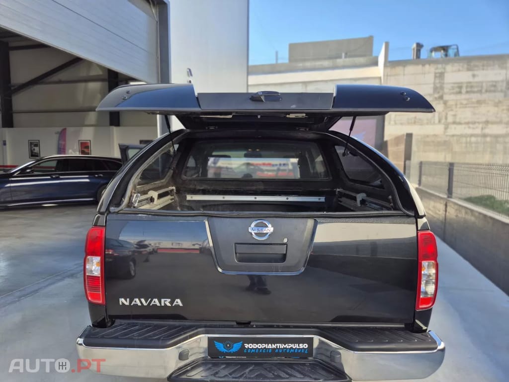 Nissan Navara 2.5 dCi CD LE Prem.+IT