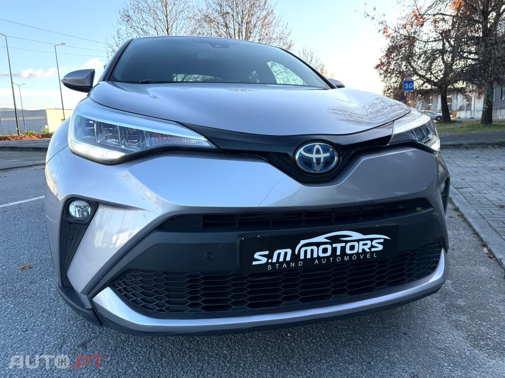Toyota C-HR 1.8 Hybrid Square Collection
