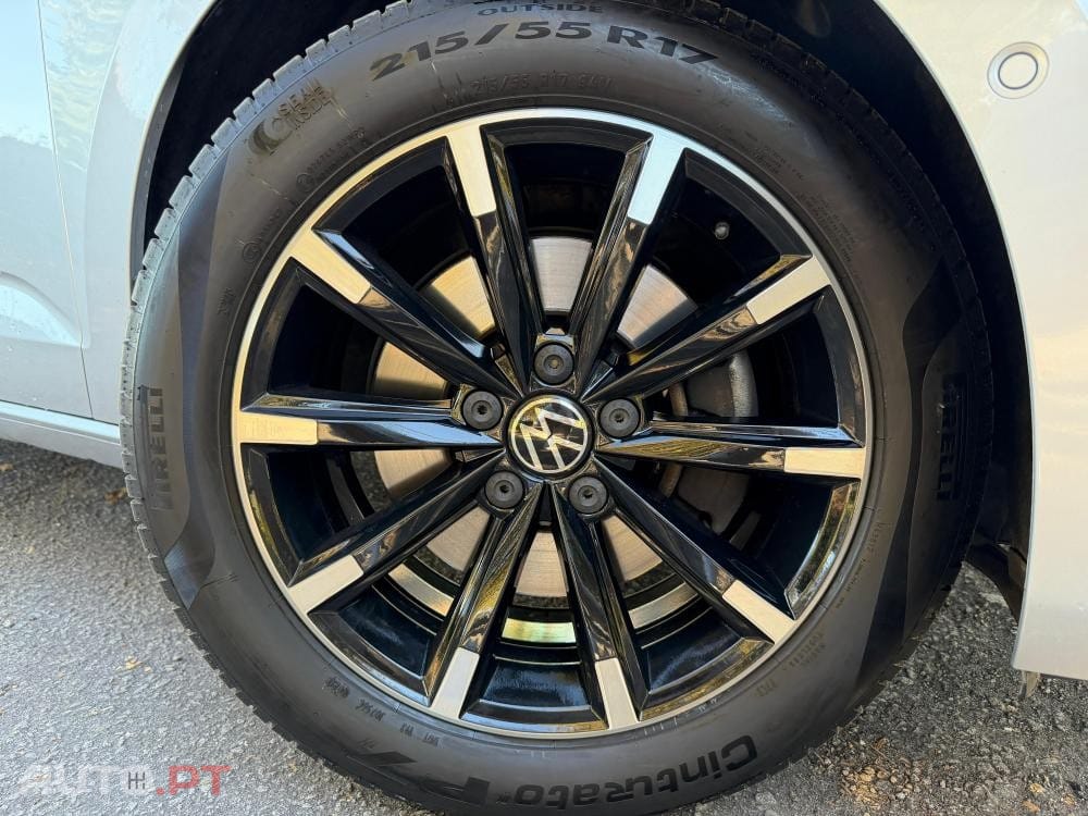 Volkswagen Touran 2.0 TDI Highline DSG