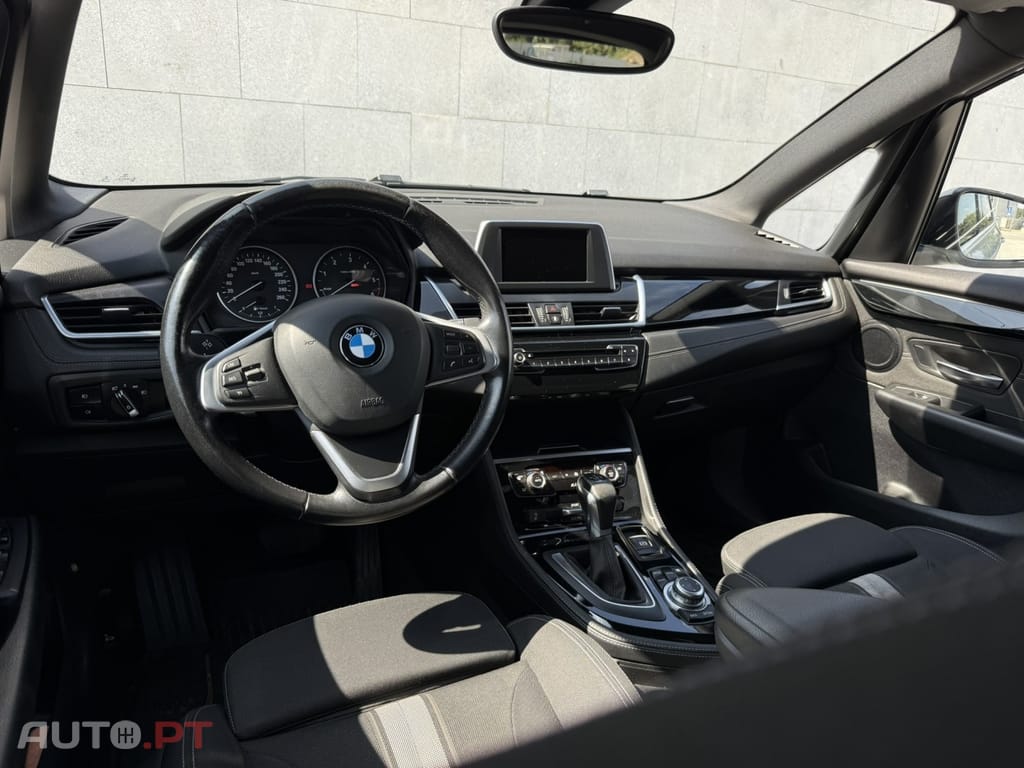 BMW 218 d Line Sport Auto