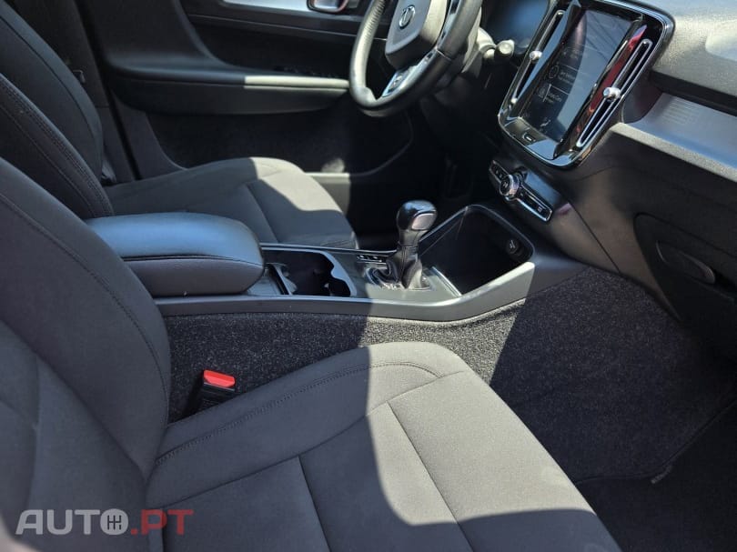 Volvo XC40 1.5 T2 Momentum
